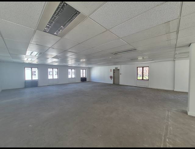 1,314M² OFFICE TO LET IN SANDTON CENTRAL